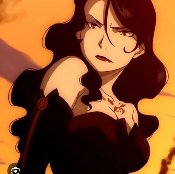 Meet your Posher, Eccentric Annie - Picture 3 of 8